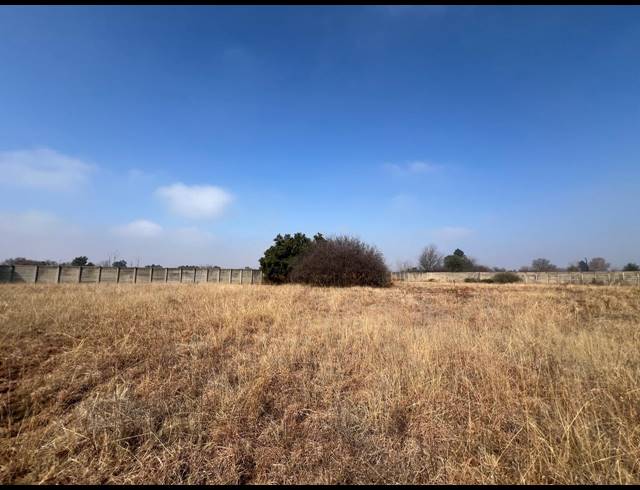 1,256M² VACANT LAND FOR SALE IN KOOKRUS